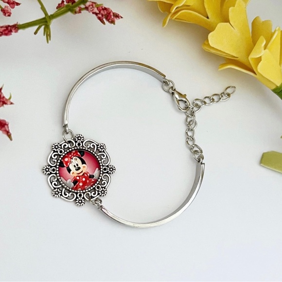 Minnie Mouse Charm Bracelet NEW - Picture 3 of 5